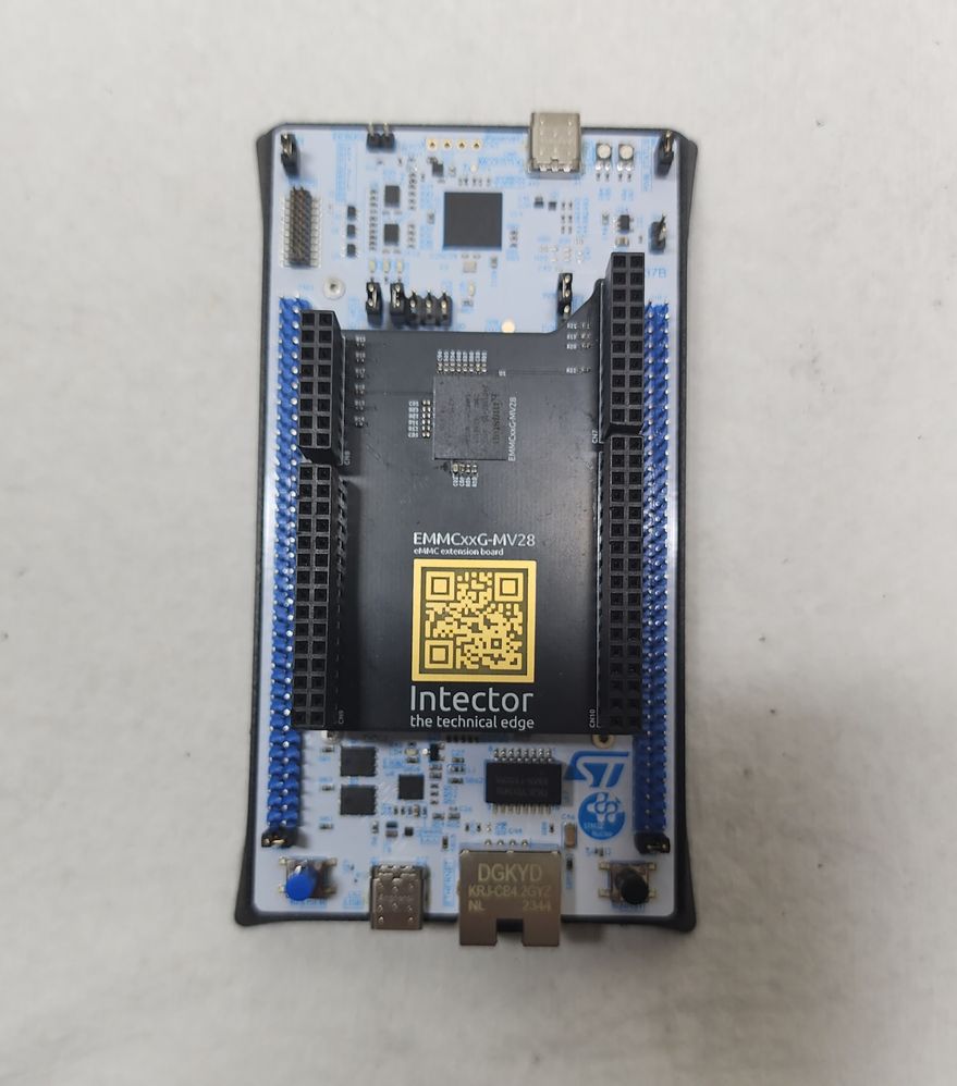 NUCLEO-EXT with eMMC on NUCLEO-H7S3L8